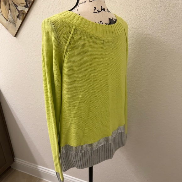 NWT Express Green wide Crew Neck Sweater side split sz M - Picture 5 of 7